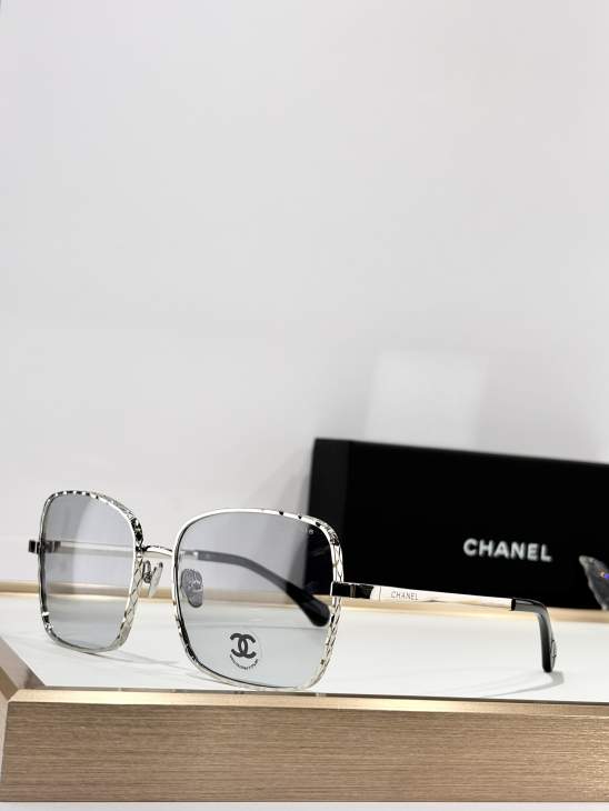 Picture of Chanel Sunglasses _SKUfw77669988fw